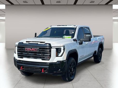 Used 2025 GMC Sierra 3500 AT4 w/ AT4 Premium Plus Package AWD/4WD image 9
