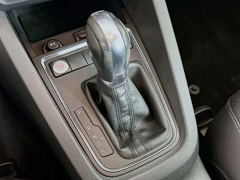 Used 2018 Volkswagen Jetta SE image 24