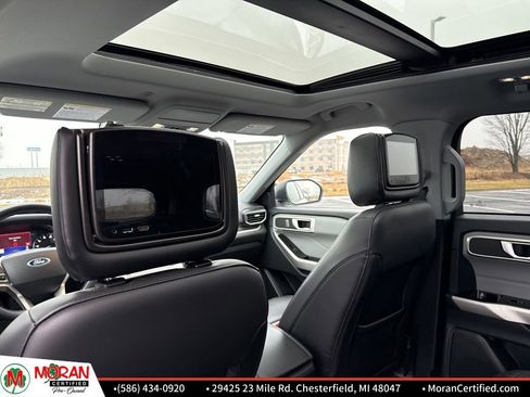 Used 2022 Ford Explorer XLT w/ Equipment Group 202A image 29