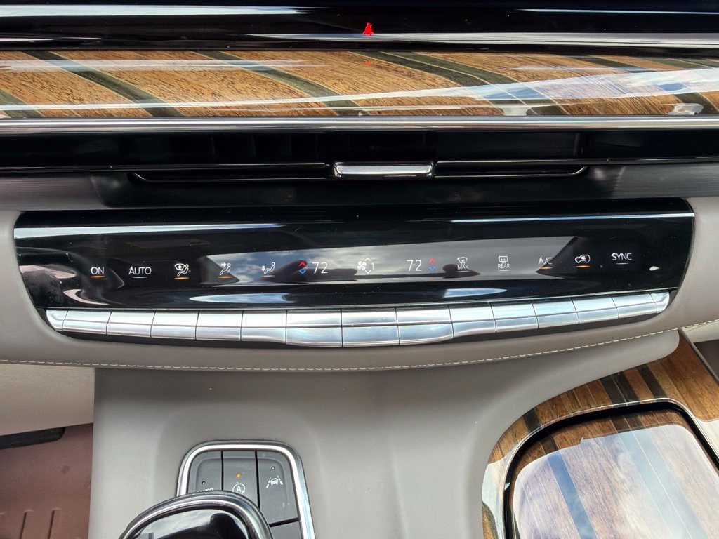 Used 2022 Cadillac Escalade ESV Sport Platinum AWD/4WD image 84