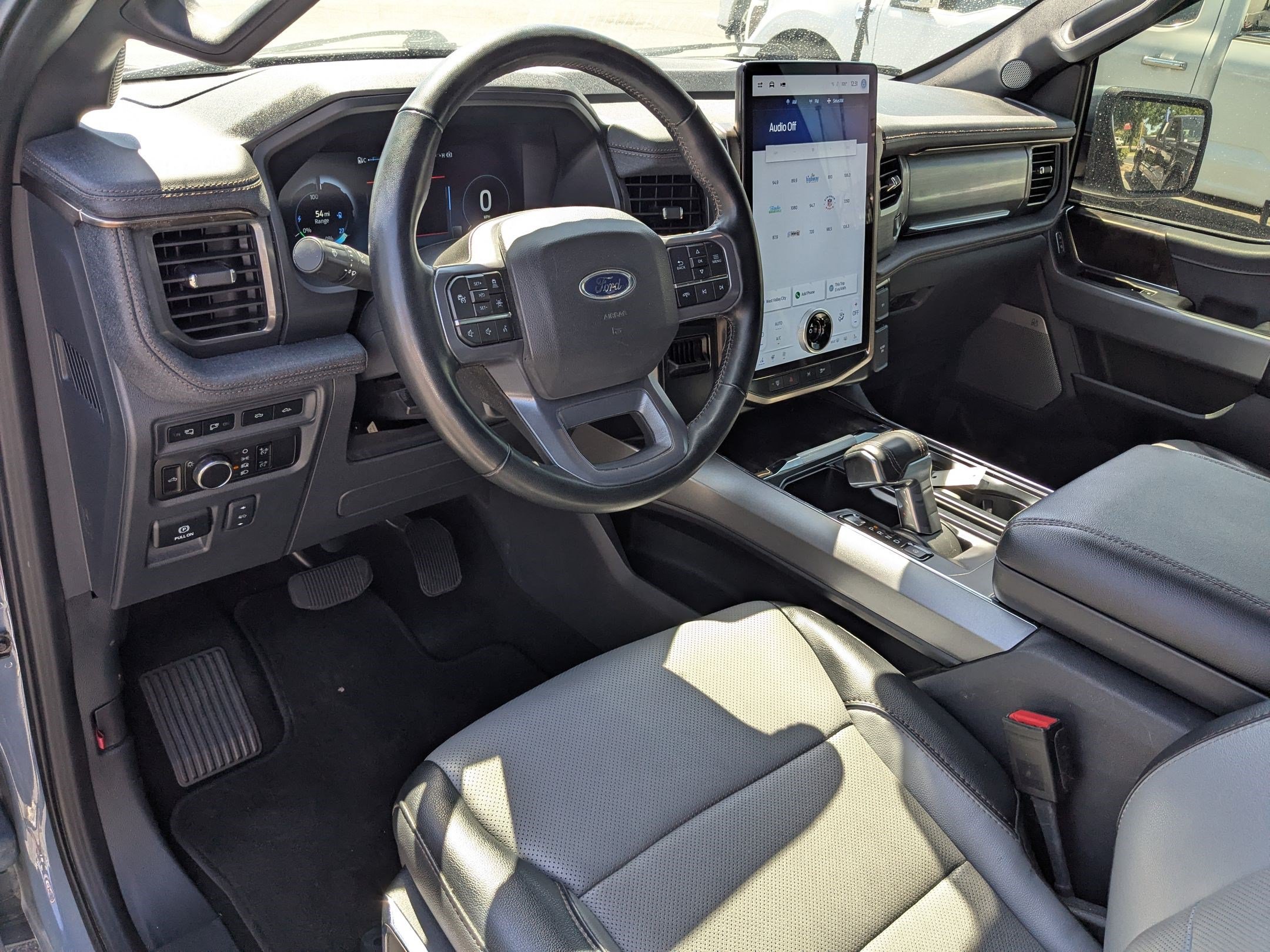 Used 2023 Ford F150 Lightning Lariat AWD/4WD image 17