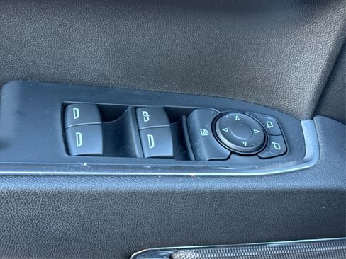 Used 2024 GMC Sierra 1500 Elevation image 36