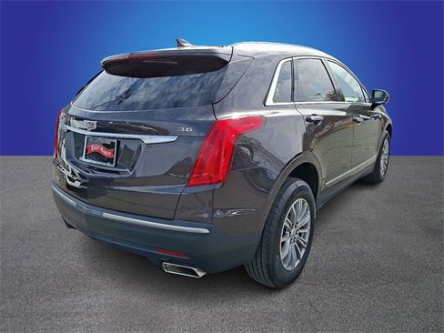 Used 2018 Cadillac XT5 Luxury w/ Driver Awareness Package image 5