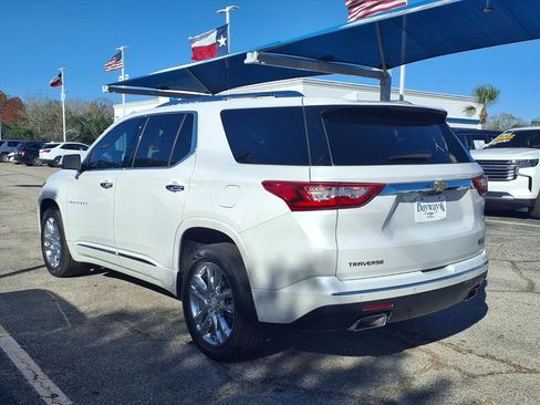 Used 2021 Chevrolet Traverse High Country image 23