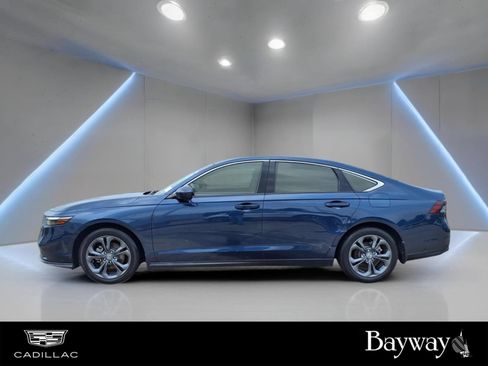 Used 2023 Honda Accord EX image 8