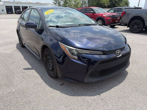 Used 2021 Toyota Corolla LE FWD image 9