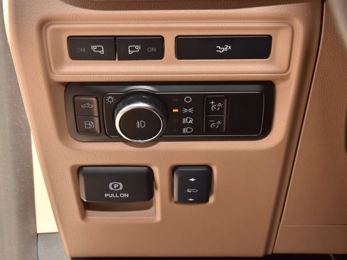 Used 2023 Ford F150 Lariat w/ Equipment Group 502A High RWD image 32
