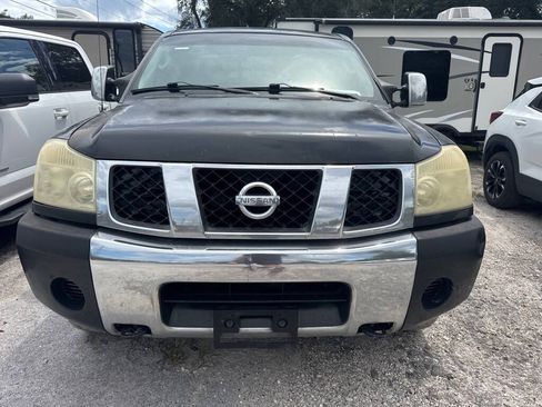 Used 2005 Nissan Titan SE RWD image 2