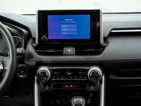 Used 2023 Toyota RAV4 XLE image 19