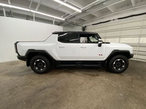 Used 2024 GMC Hummer EV 2X w/ Extreme Off-Road Package image 7