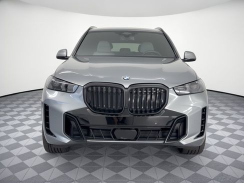Certified 2024 BMW X5 xDrive40i w/ M Sport Package AWD/4WD image 6