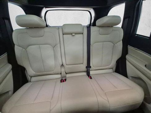 Used 2024 Jeep Grand Cherokee Limited w/ Luxury Tech Group II AWD/4WD image 23