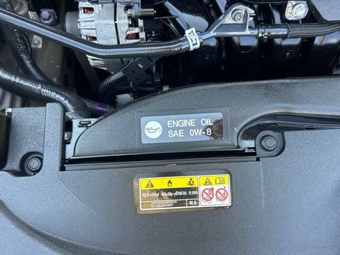 Used 2025 Toyota Corolla LE FWD image 14