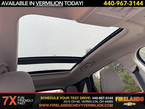Used 2022 Ford Escape SE w/ SE Sport Appearance Package image 35