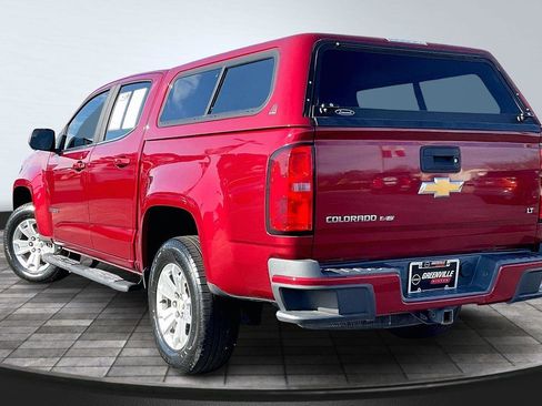 Used 2018 Chevrolet Colorado LT w/ LT Convenience Package image 2