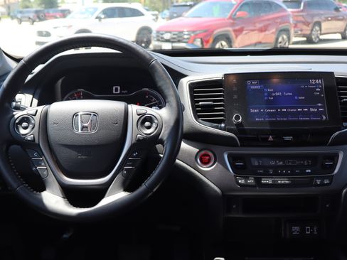 Used 2023 Honda Ridgeline RTL-E image 13
