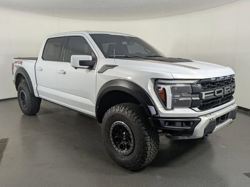 Used 2025 Ford F150 Raptor AWD/4WD image 2