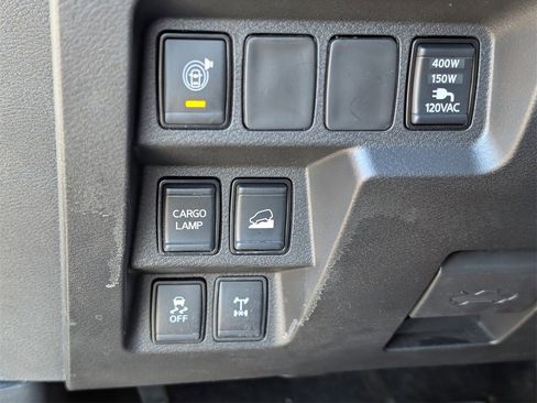 Used 2024 Nissan Frontier PRO-4X w/ Pro Premium Package image 23