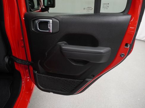 Used 2022 Jeep Wrangler Unlimited Sport image 43