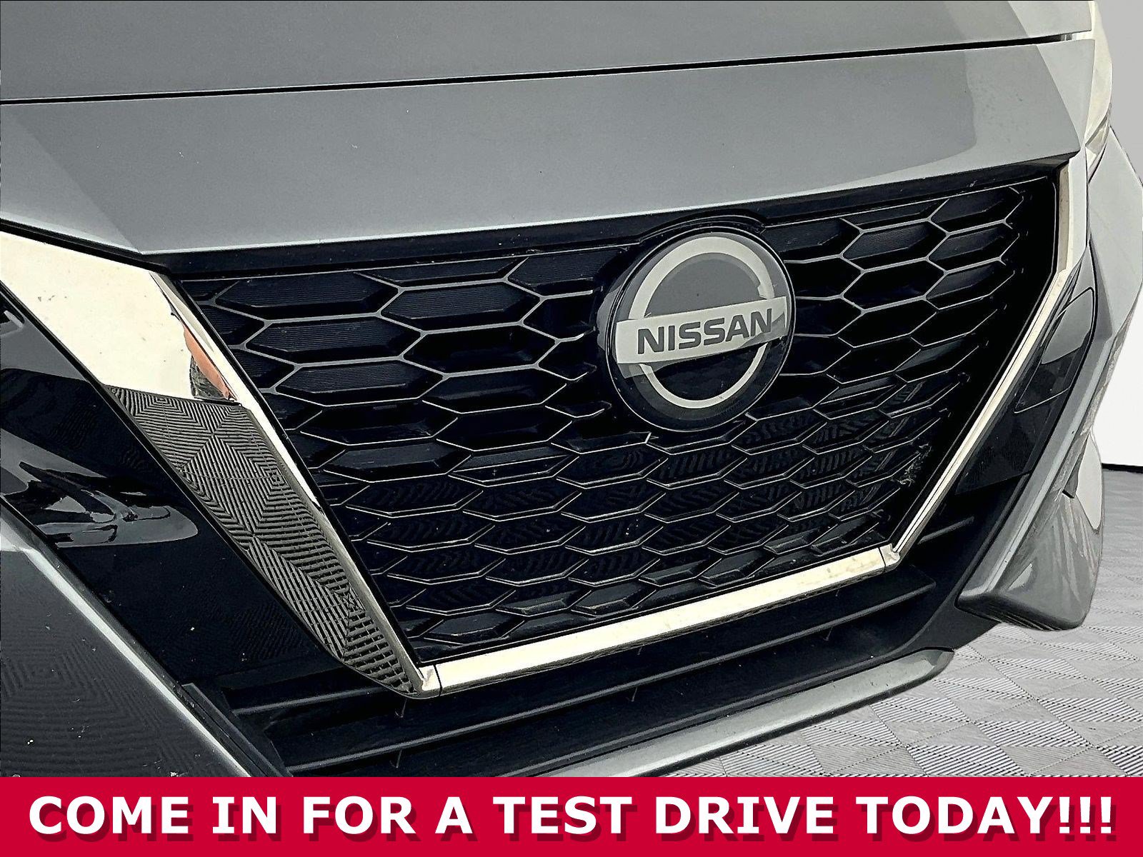 Used 2023 Nissan Sentra SR w/ Electronics Package FWD image 29