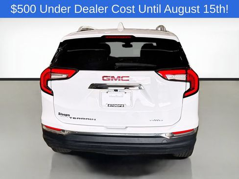 Used 2024 GMC Terrain SLT w/ LPO, Floor Liner Package AWD/4WD image 7