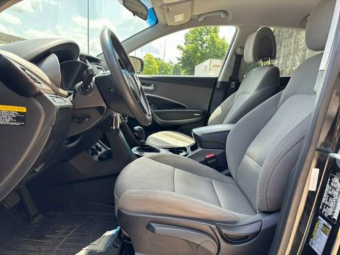 Used 2017 Hyundai Santa Fe Sport image 9