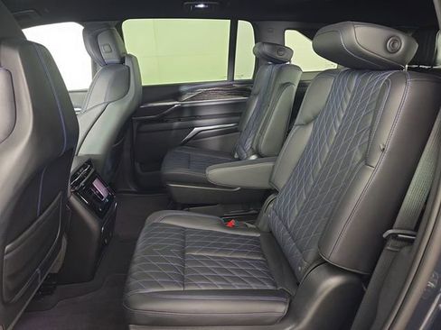 Used 2025 Cadillac Escalade IQ Sport 1 AWD/4WD image 19