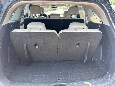 Used 2021 Kia Sorento S w/ Panoramic Sunroof Package AWD/4WD image 14