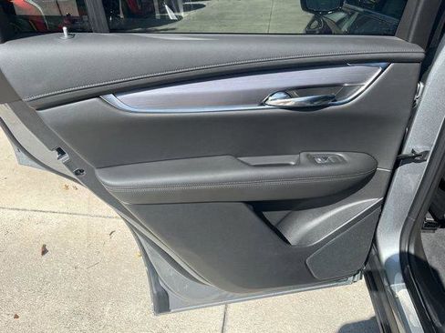 New 2025 Cadillac XT6 Luxury image 14