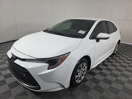 Used 2026 Toyota Corolla LE FWD image 3