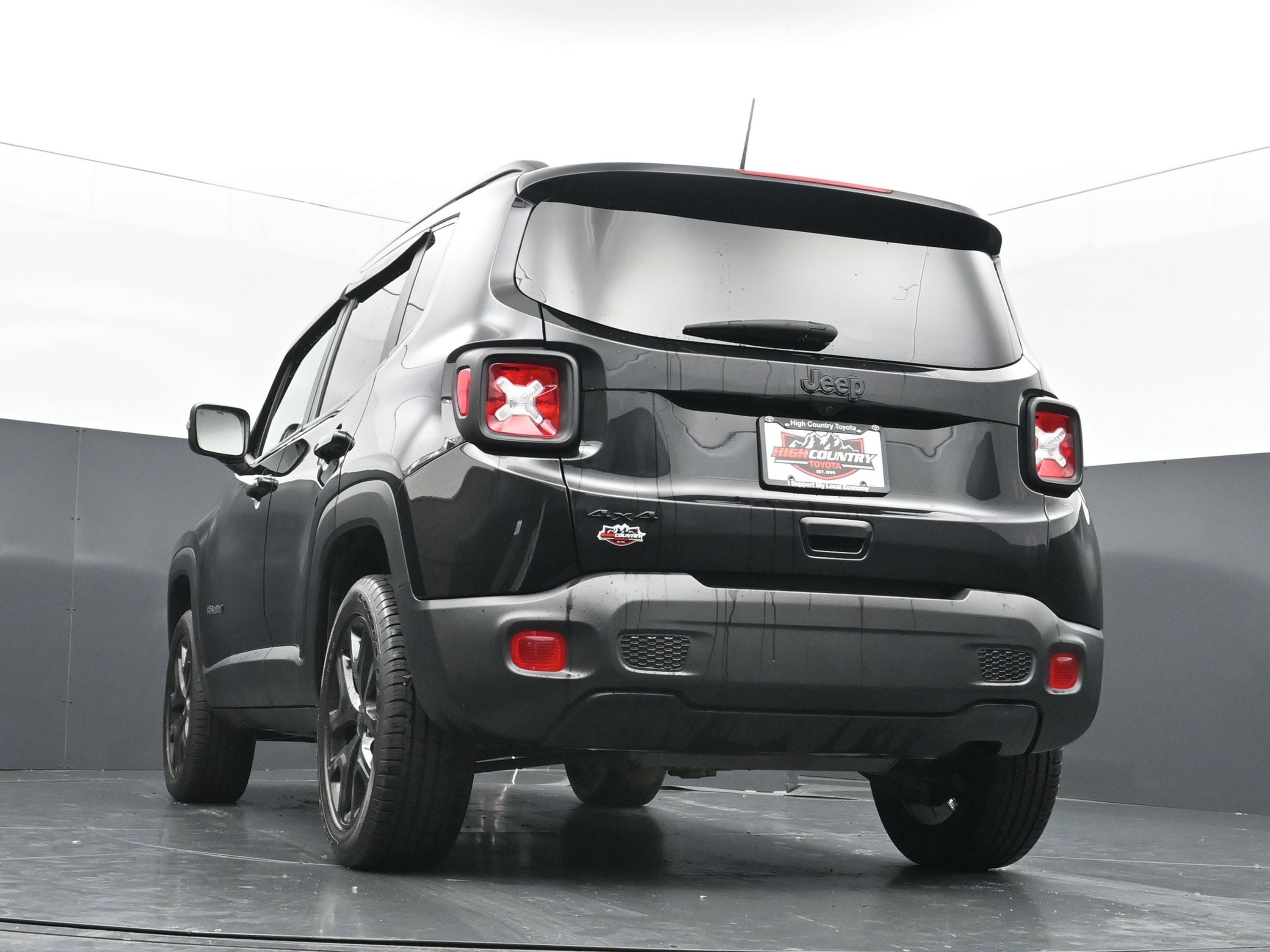 Used 2023 Jeep Renegade Altitude AWD/4WD image 37