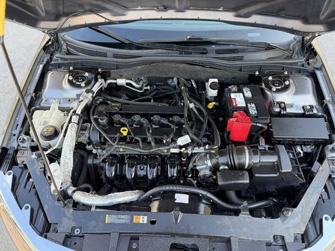 Used 2012 Ford Fusion SE FWD image 19