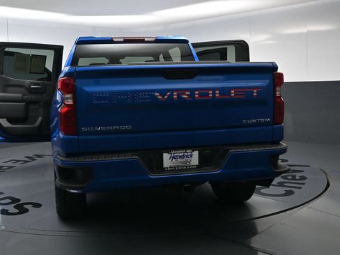 Used 2022 Chevrolet Silverado 1500 Custom AWD/4WD image 25