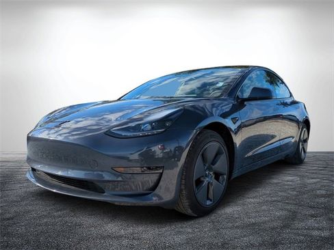 Used 2023 Tesla Model 3 Standard Range image 8