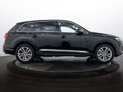 Used 2025 Audi Q7 3.0T Premium Plus image 3
