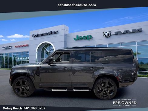 Used 2023 Land Rover Defender 130 X-Dynamic SE AWD/4WD image 4