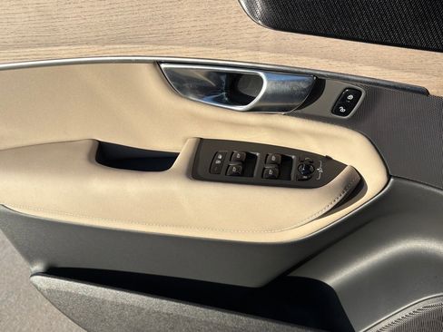 New 2026 Volvo XC90 B6 Plus w/ Protection Package Premier image 13