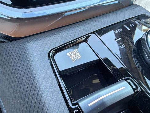 Used 2026 BMW X3 xDrive30 w/ Premium Package image 23