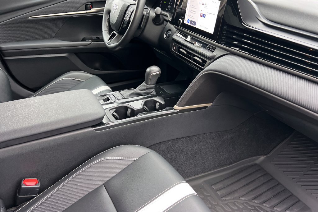 Certified 2025 Toyota Camry SE w/ Convenience Package FWD image 18