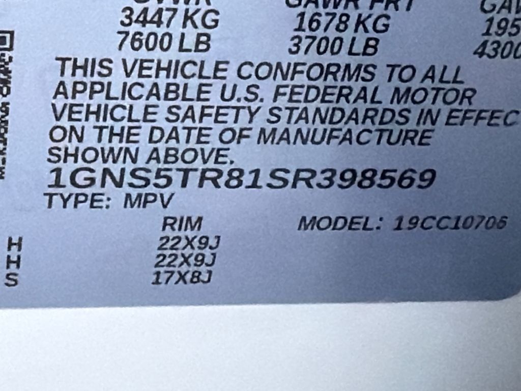 Used 2025 Chevrolet Tahoe High Country RWD image 32
