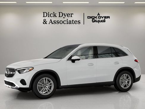 Used 2026 Mercedes-Benz GLC 300 image 26