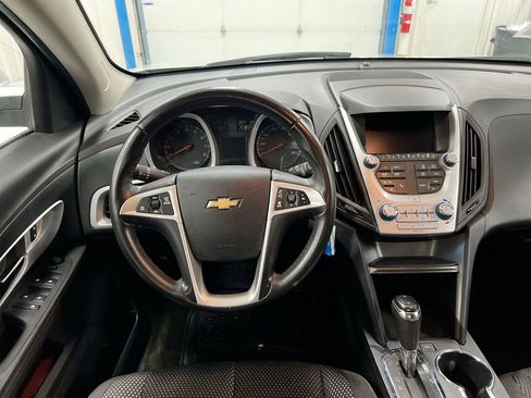 Used 2017 Chevrolet Equinox LT w/ Convenience Package image 11