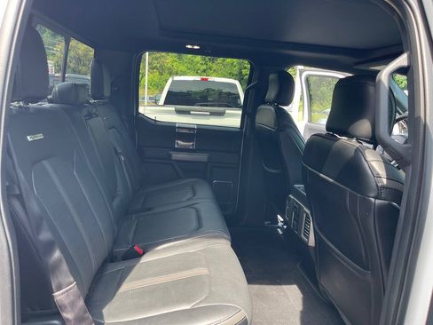 Used 2016 Ford F150 Platinum w/ Equipment Group 701A Luxury AWD/4WD image 33