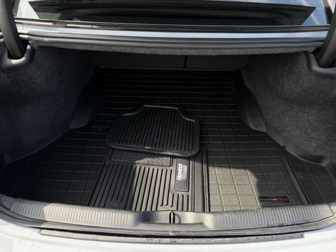 Used 2022 Dodge Charger Scat Pack RWD image 32