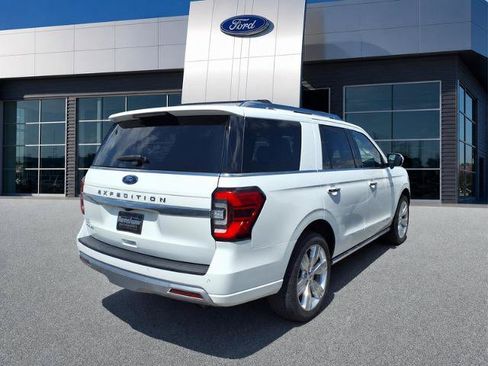 Certified 2023 Ford Expedition Platinum AWD/4WD image 2