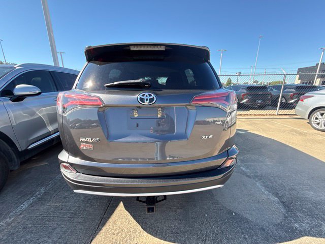 Used 2018 Toyota RAV4 XLE FWD image 9