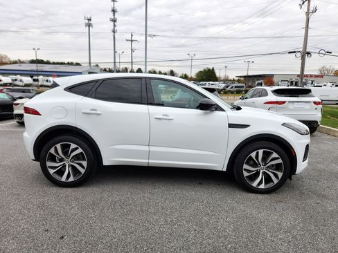 Certified 2024 Jaguar E-PACE R-Dynamic SE image 6