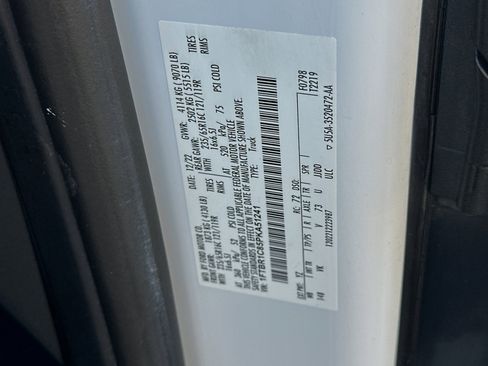 Used 2023 Ford Transit 250 Medium Roof w/ Load Area Protection Package image 28