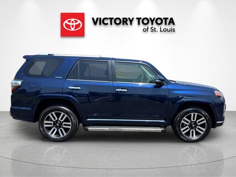 Used 2021 Toyota 4Runner Limited AWD/4WD image 2