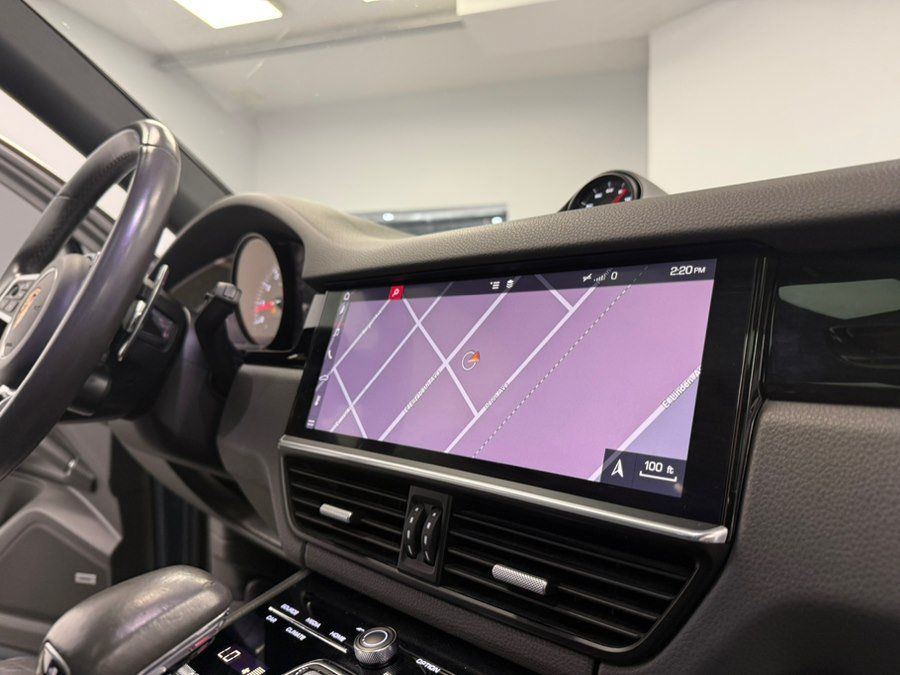 Used 2019 Porsche Cayenne S w/ Premium Plus Package AWD/4WD image 50
